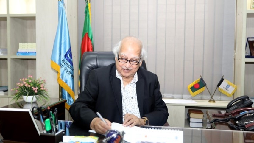 প্রাথমিকের শিক্ষকদের বেতন বিশ্ববিদ্যালয়ের সমান হওয়া উচিত: ইউজিসি চেয়ারম্যান